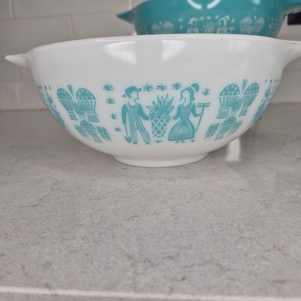 Pyrex Mixing Bowls Butterprint Amish 3 Piece Set Turquoise White - Picture 13 of 16
